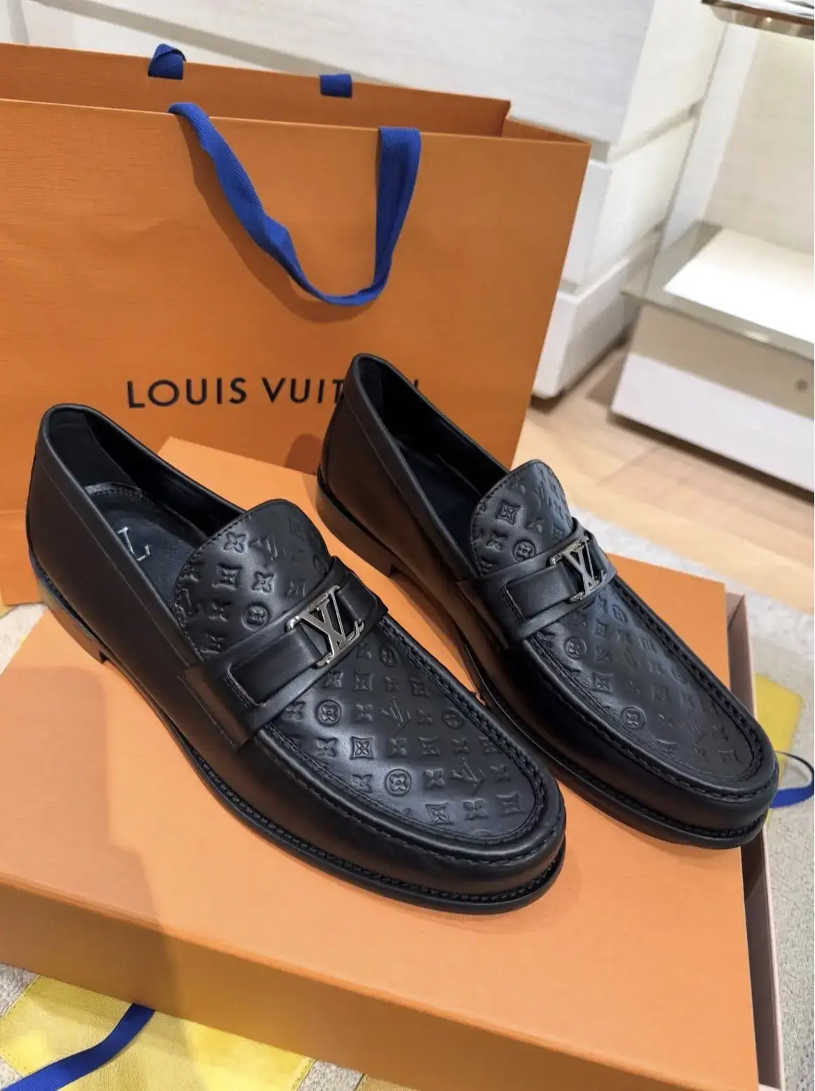 Vue alternative 5 - Moccasin 