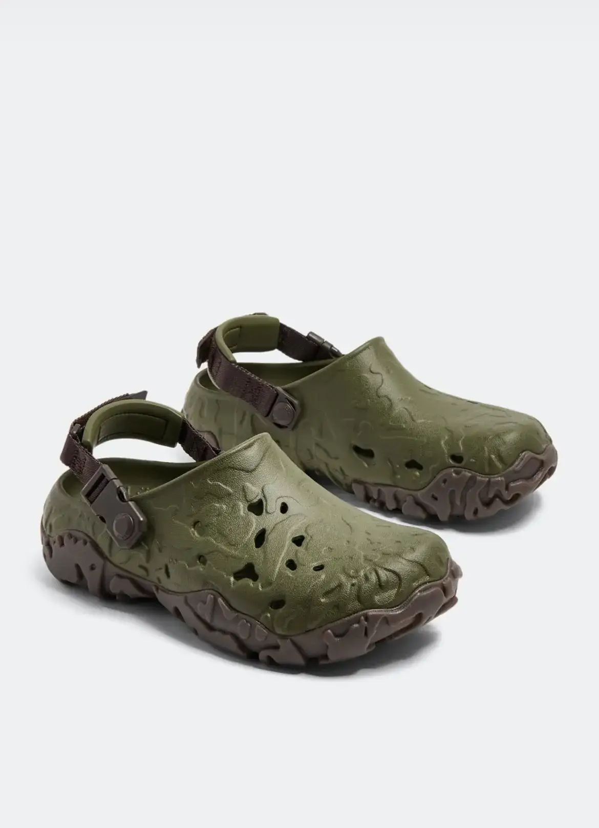 Vue alternative 2 - Crocs 