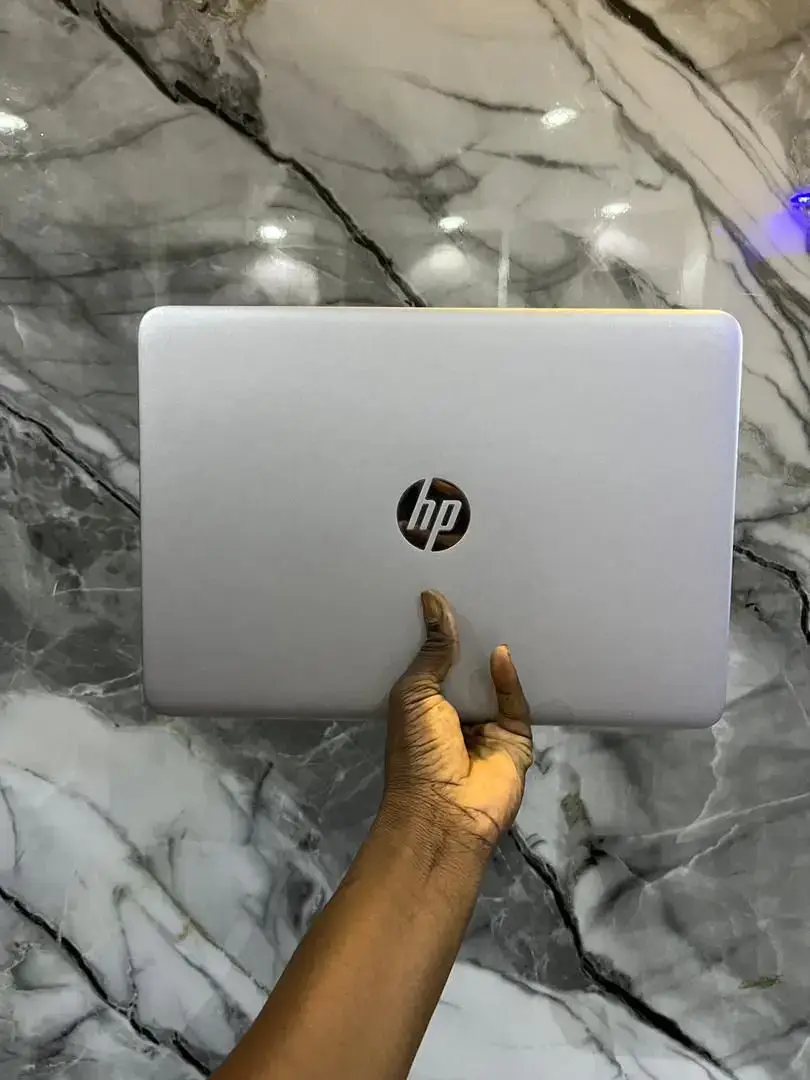 Vue alternative 2 - HP ELITEBOOK 840