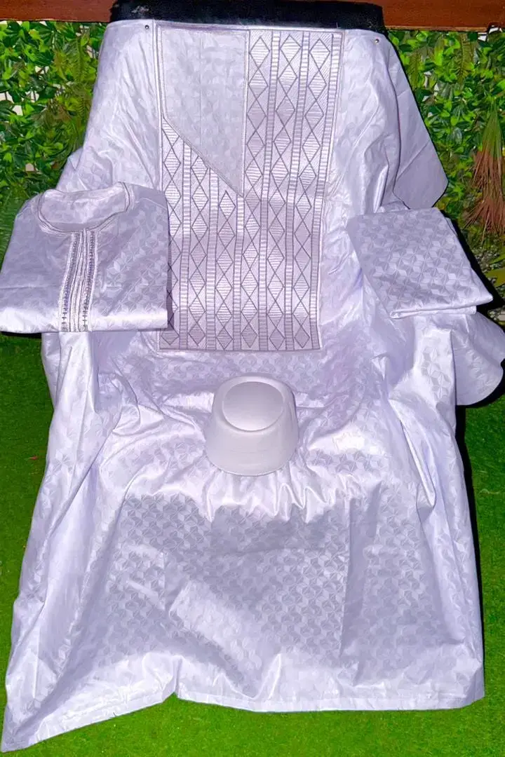 Vue alternative 1 - Prêt à porter : Bazin Grand boubou 