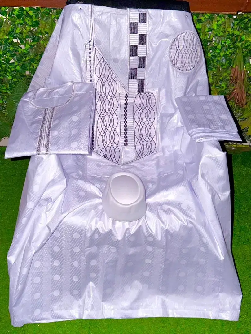 Vue alternative 2 - Prêt à porter : Bazin Grand boubou 