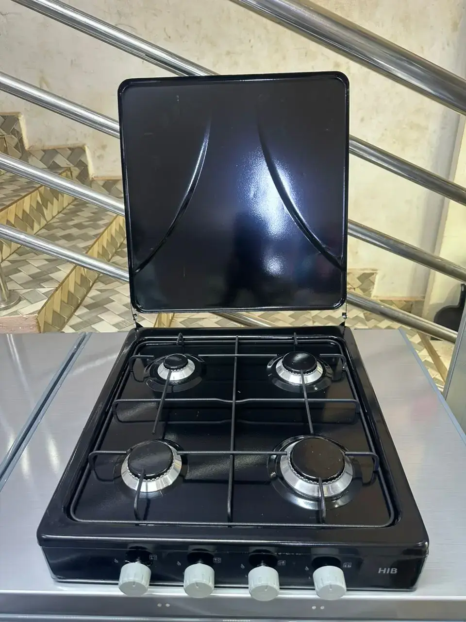 Vue alternative 1 - Cuisinière 4 feux gaz 