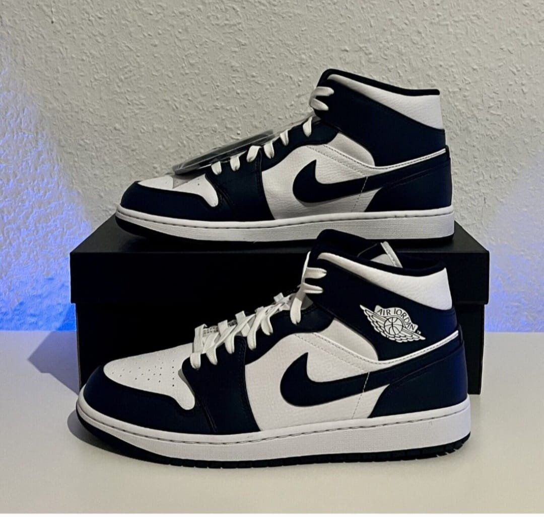 Jordan 1 Mid White Metallic Gold Obsidian (GS) - Vue détaillée 4
