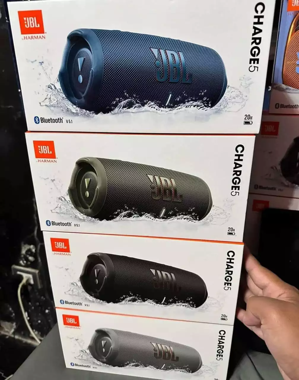 JBL Charge 5 Authentique - Vue détaillée 2