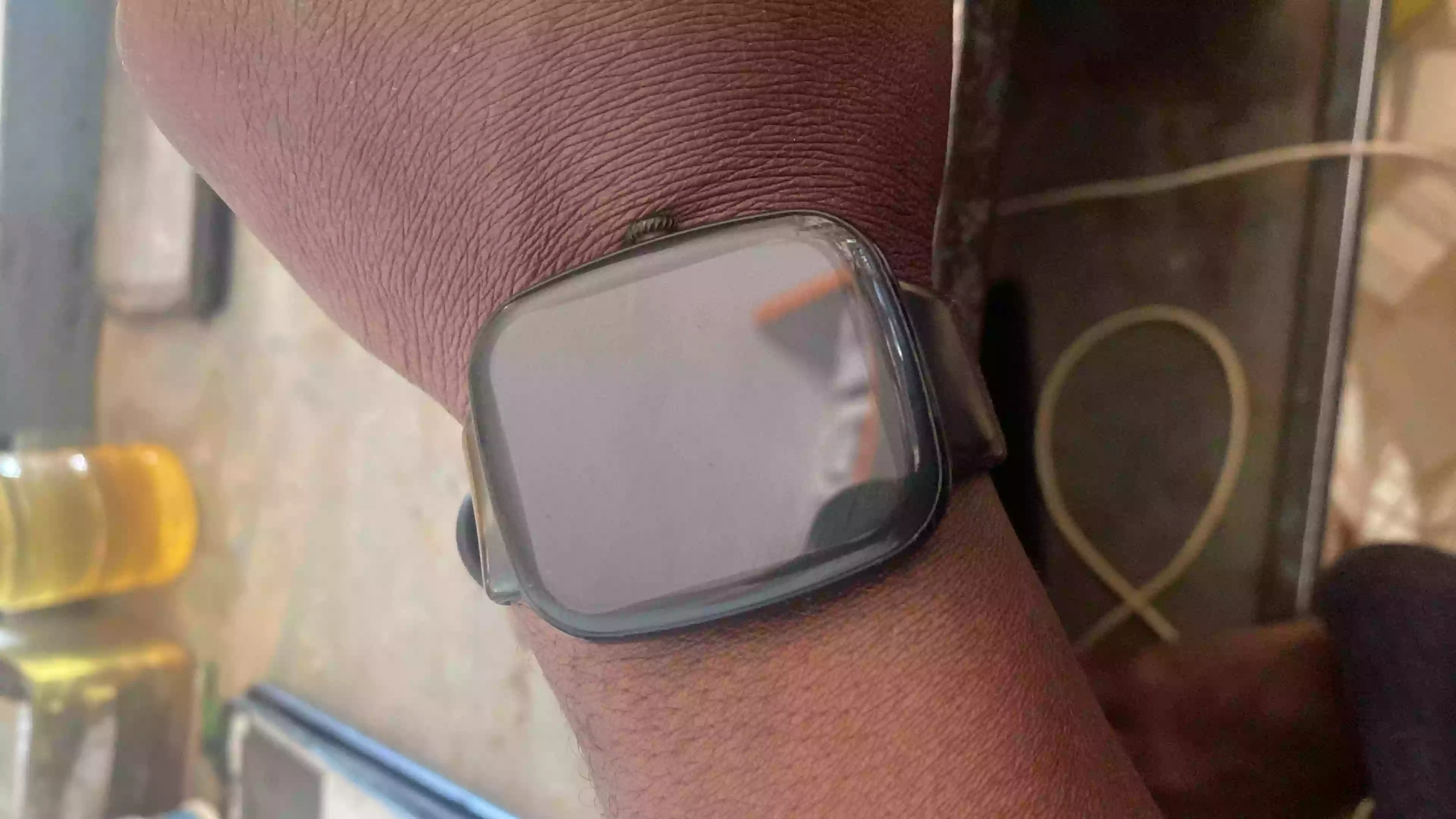 SMART WATCH YESIDO - Vue détaillée 2