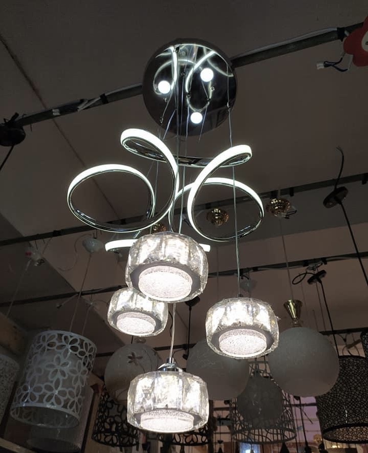 Lustre en led 3 couleurs ultra luxueux  - Vue détaillée 2