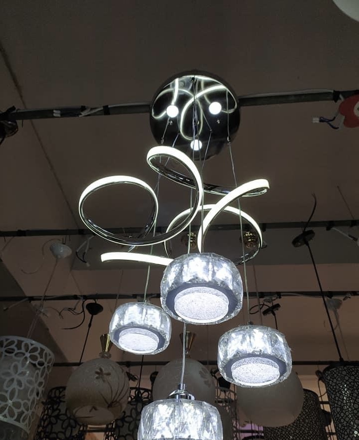 Lustre en led 3 couleurs ultra luxueux  - Vue détaillée 3