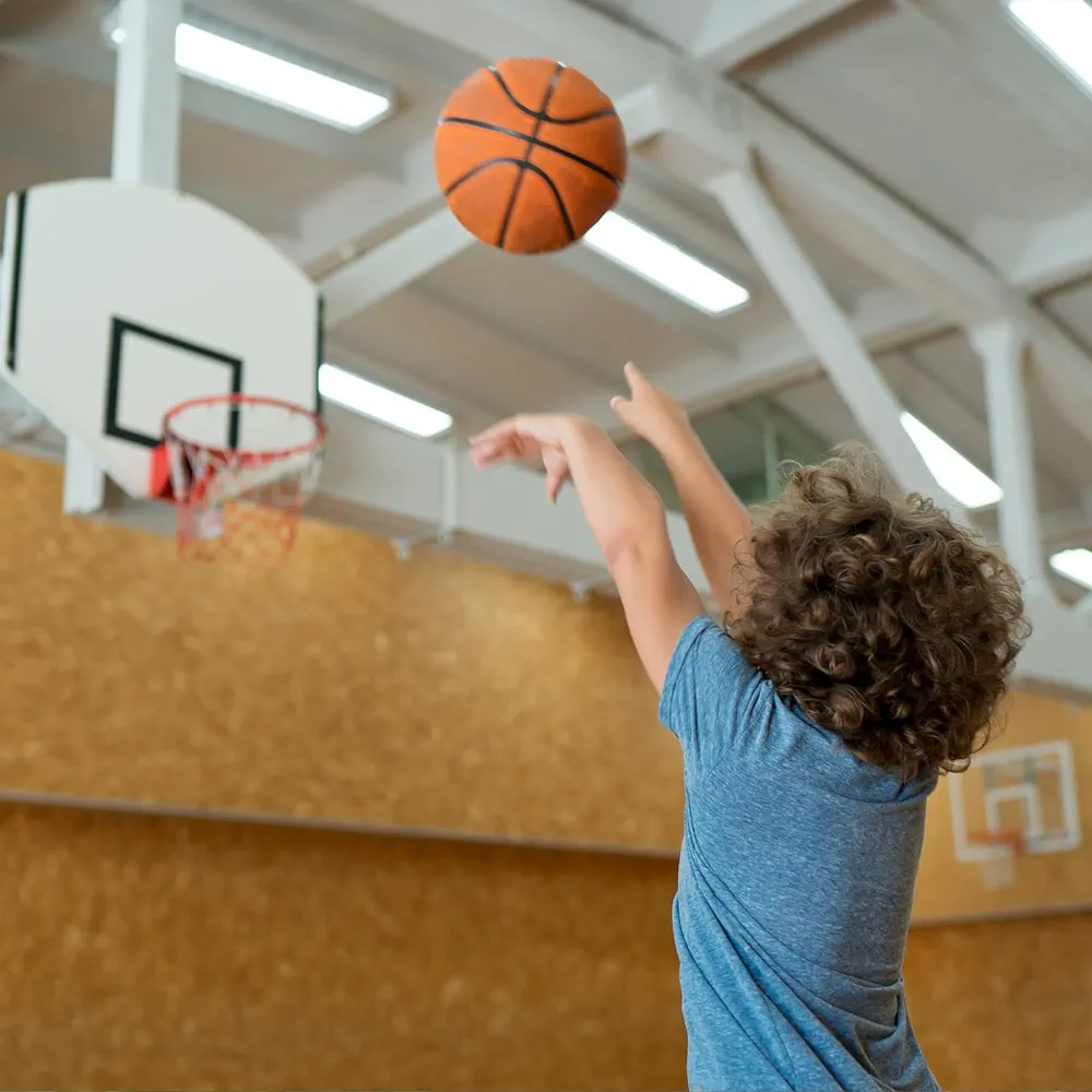 SDMAX 1 ballon de basket taille 7 pour enfants, adultes, hommes, femmes, jeux en plein air, jeux en intérieur, sports de jeu, haute durabilité, bonne prise en main en caoutchouc - Vue détaillée 2