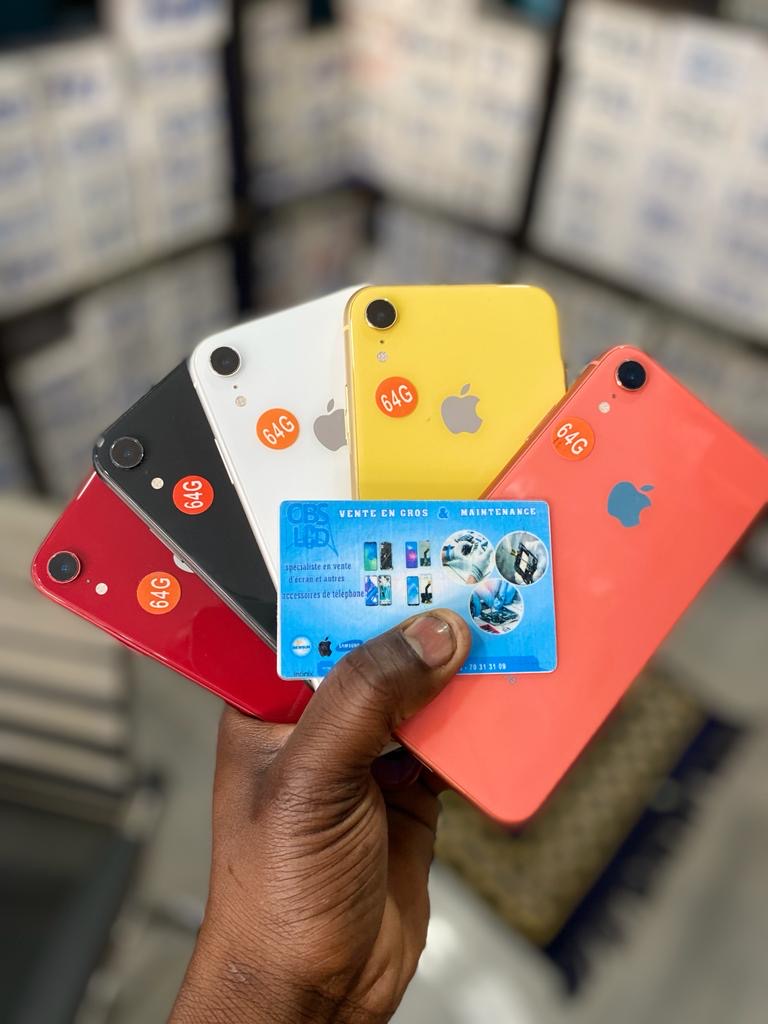 iPhone XR 64Go - Vue détaillée 1