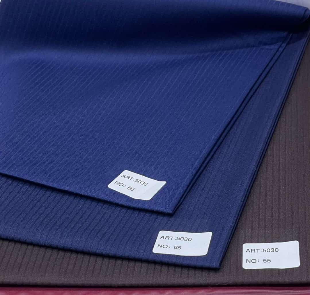 Vendeur de tissus de toutes les qualités  - Vue détaillée 4