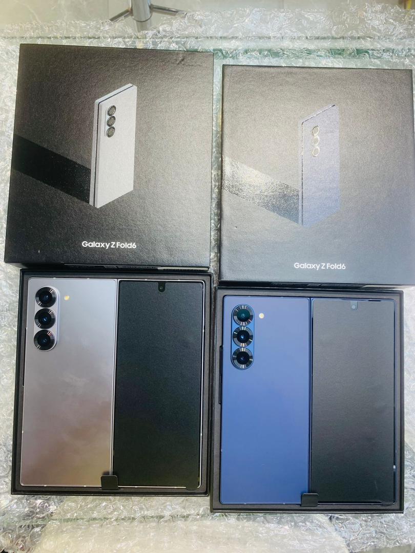 Samsung Zfold 6 256gb 12gb neuf dans carton jamais utilisé  - Vue détaillée 1