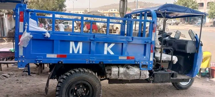 MOTO Trois rout Katakatani  - Vue détaillée 1