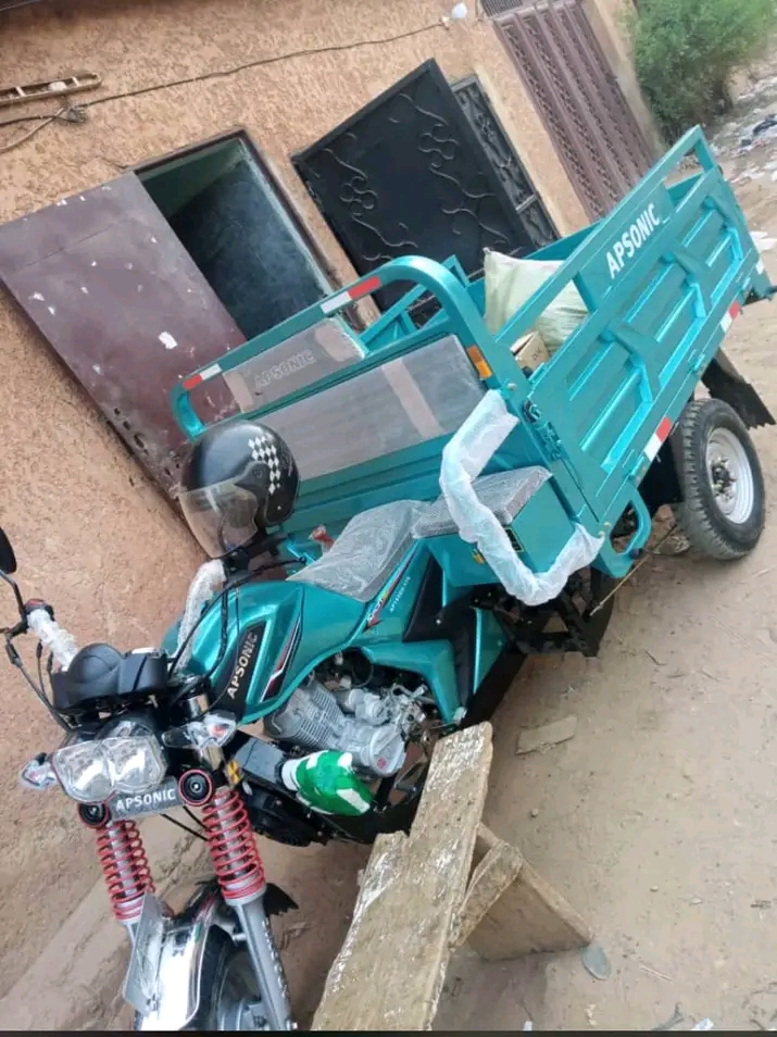 MOTO Trois rout Katakatani  - Vue détaillée 2