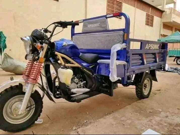 MOTO Trois rout Katakatani  - Vue détaillée 3