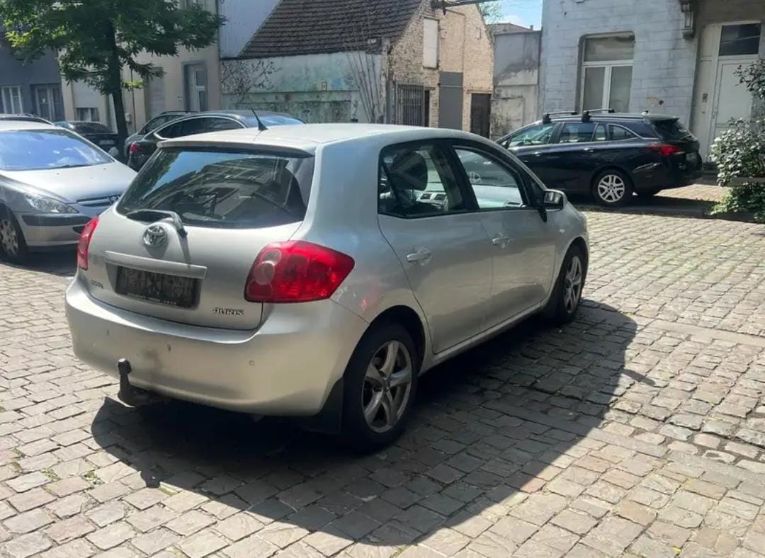 *🇮🇹 TOYOTA AURIS  - Vue détaillée 16