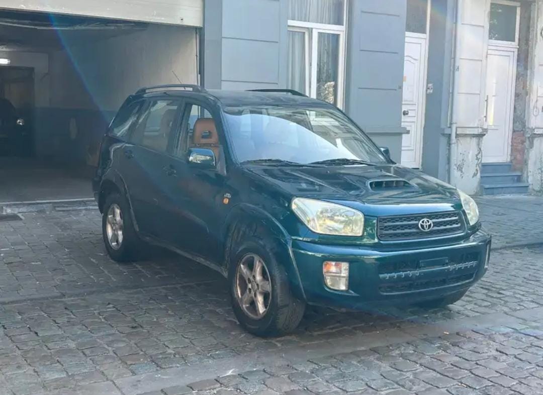 *🇮🇹 TOYOTA RAV4 - Vue détaillée 5
