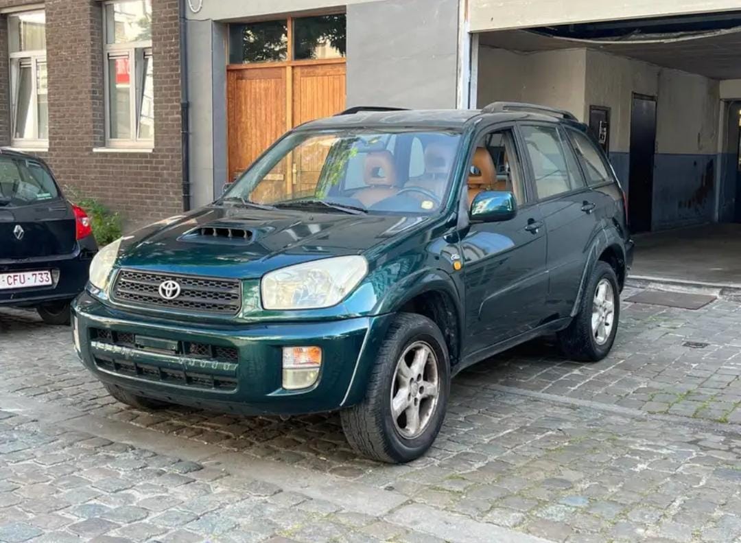 *🇮🇹 TOYOTA RAV4 - Vue détaillée 9