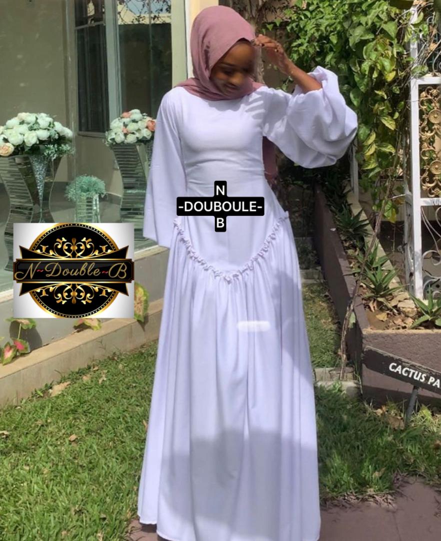 Jolie Robe Féminine  - Vue détaillée 2