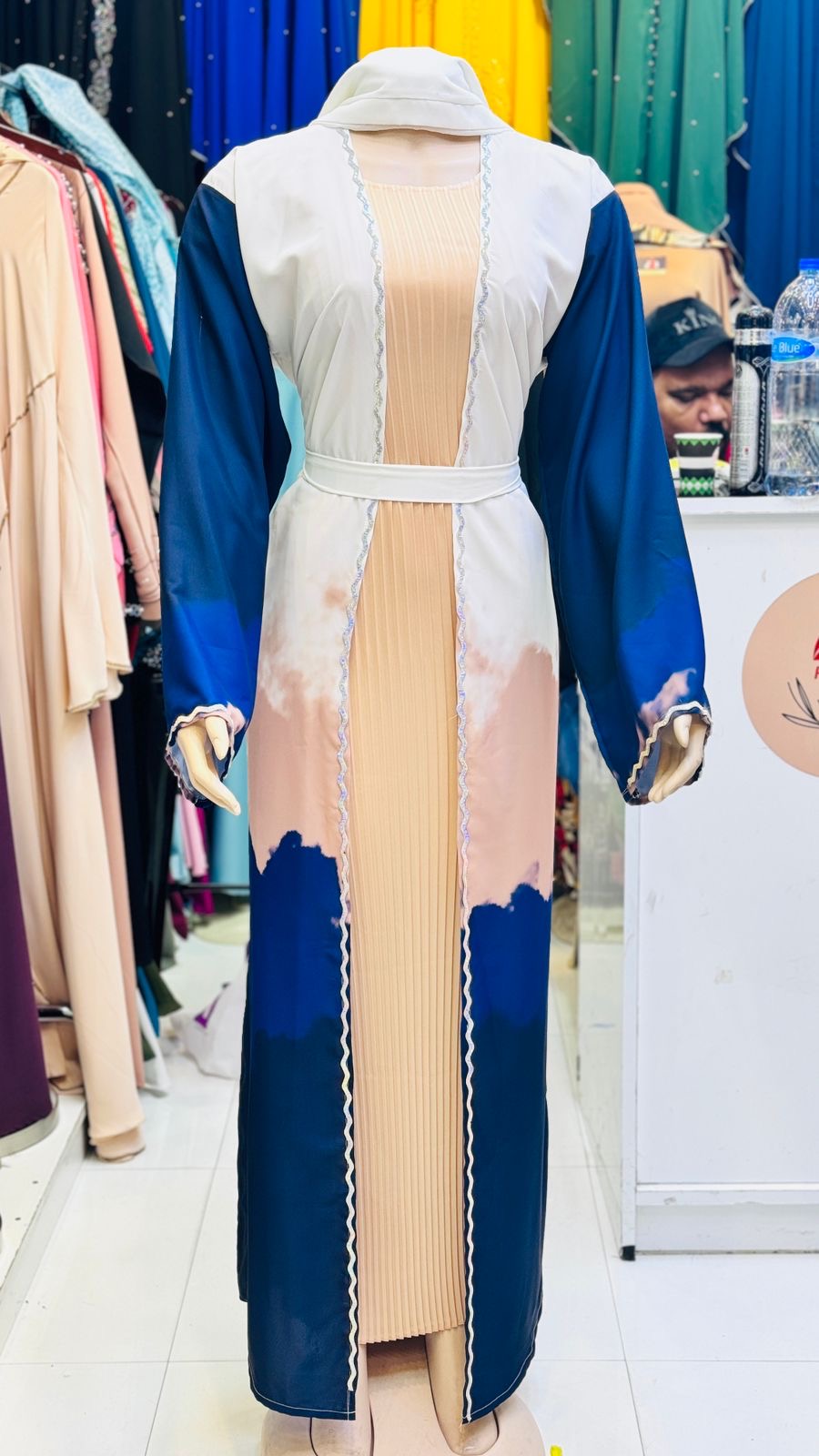 Abaya class - Vue détaillée 1