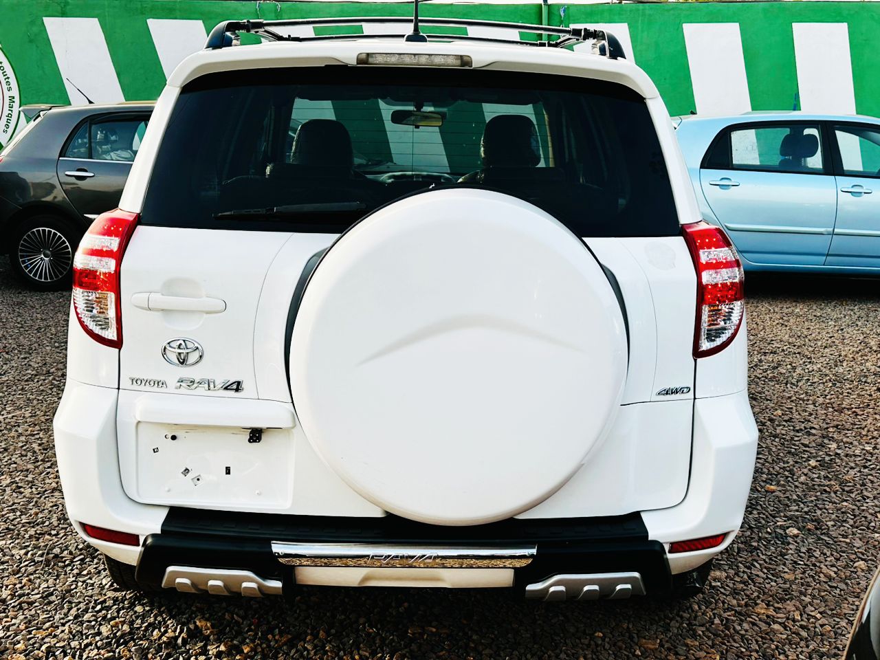 Toyota Rav4 2010 - Vue détaillée 11