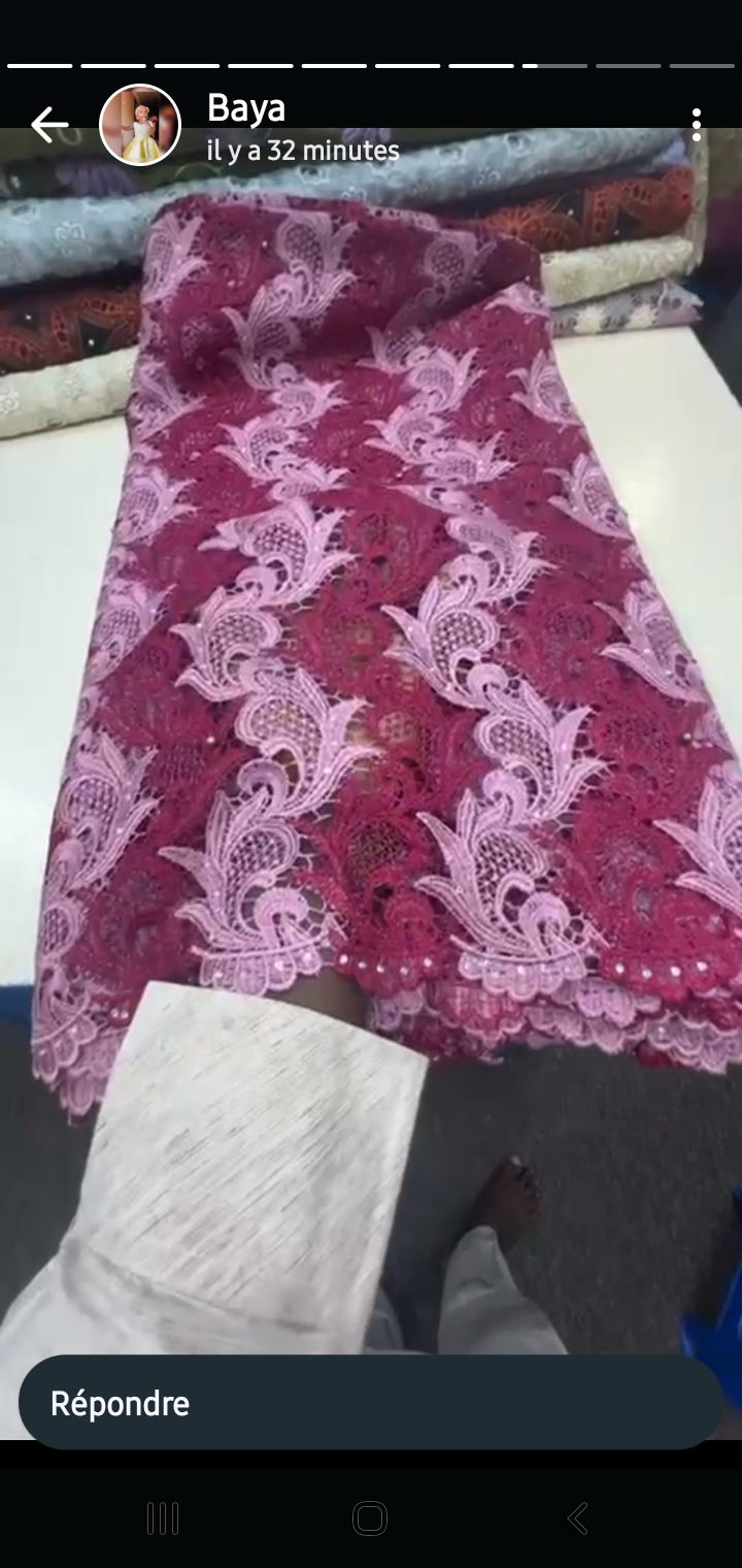 Vêtements  - Vue détaillée 2