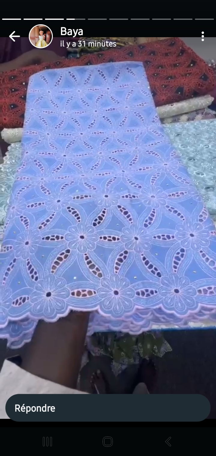 Vêtements  - Vue détaillée 4