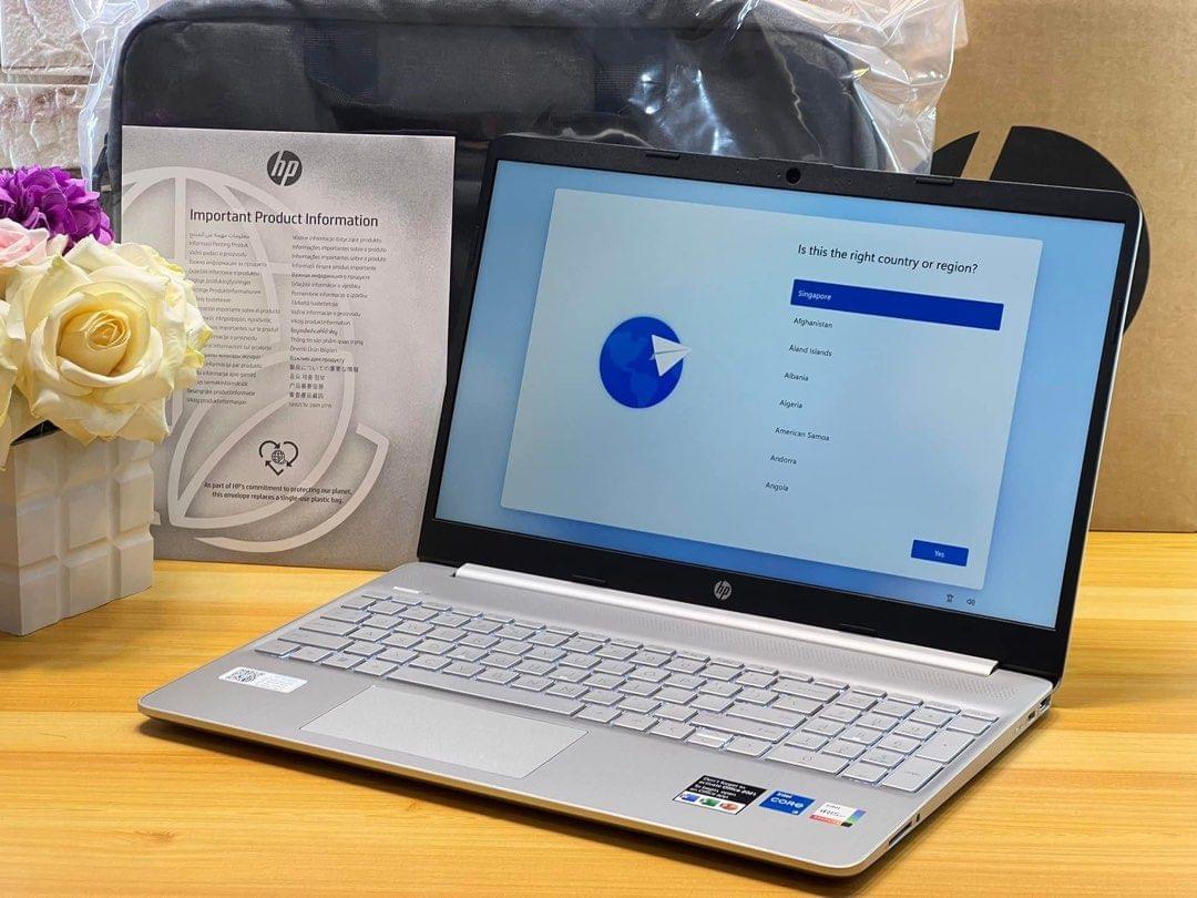 Ordinateur portable HP  - Vue détaillée 1