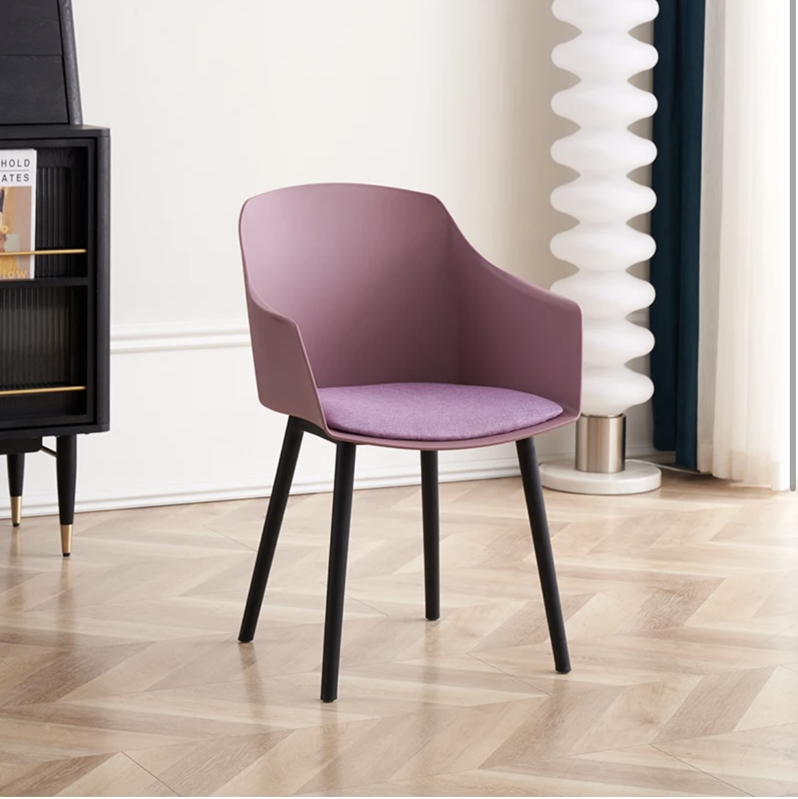 Chaise Classique  - Vue détaillée 1