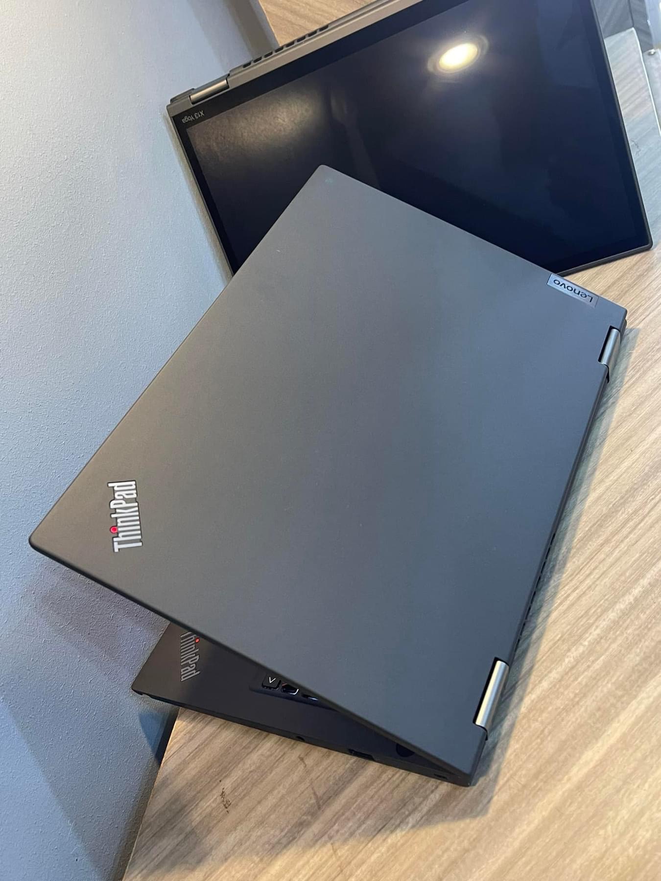 Ordinateur portable  - Vue détaillée 3