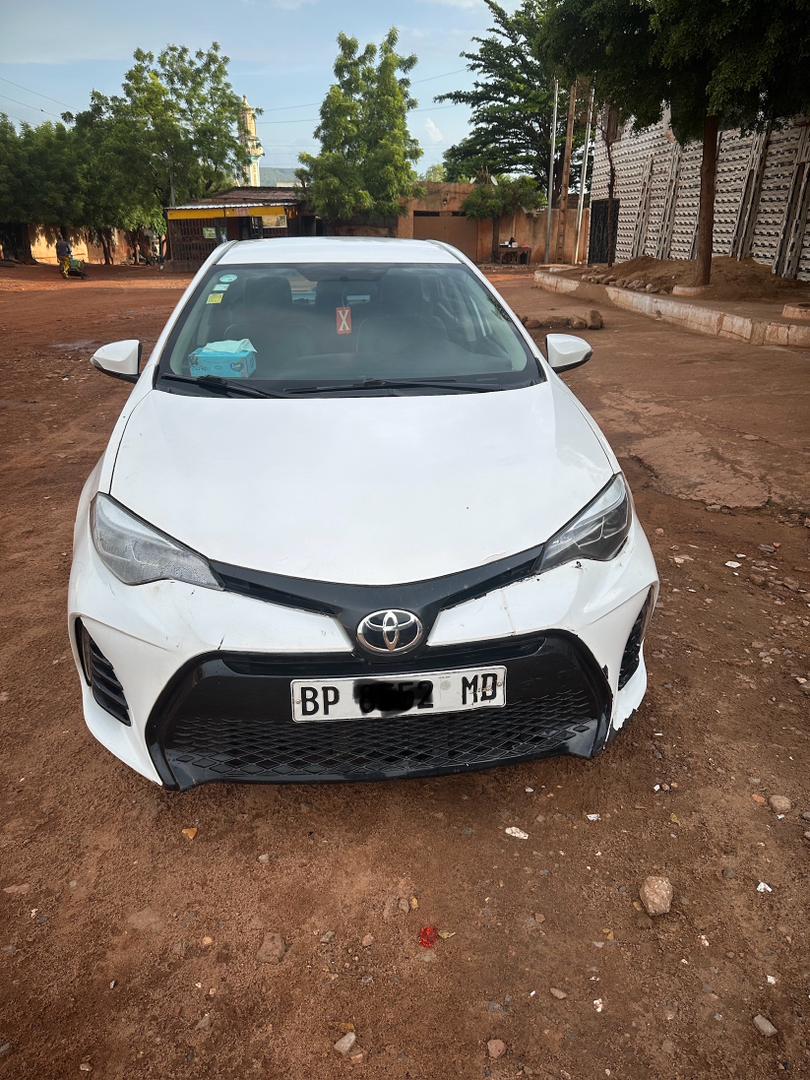 TOYOTA COROLA - Vue détaillée 3