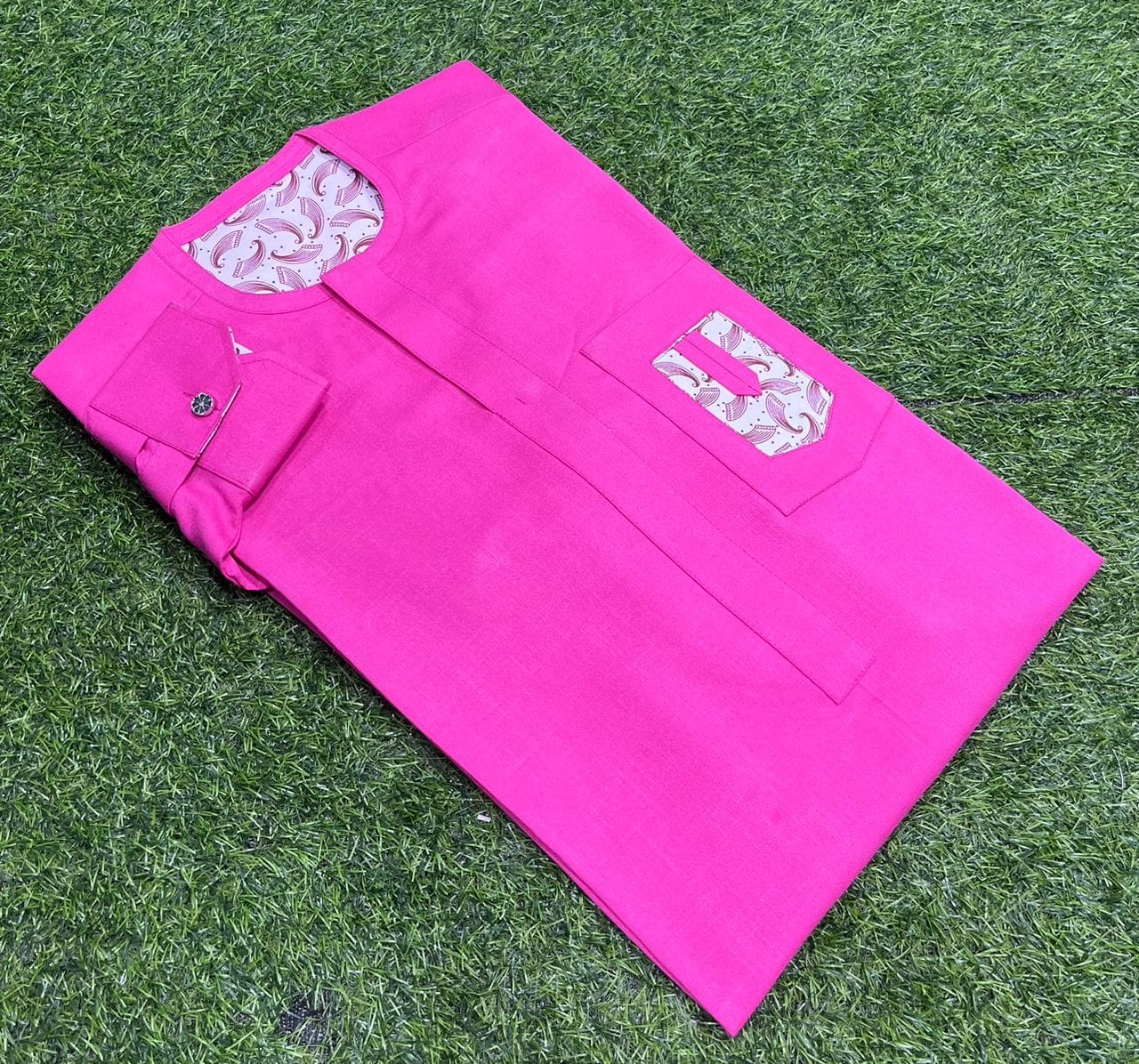 💎✨le Complet Original Nigérien - Haute Qualité et Élégance  ✨ Marque de Haute Qualité : Nos complets sont soigneusement cousus pour garantir une finition impeccable et une durabilité exceptionnelle.💫💫💎 - Vue détaillée 1