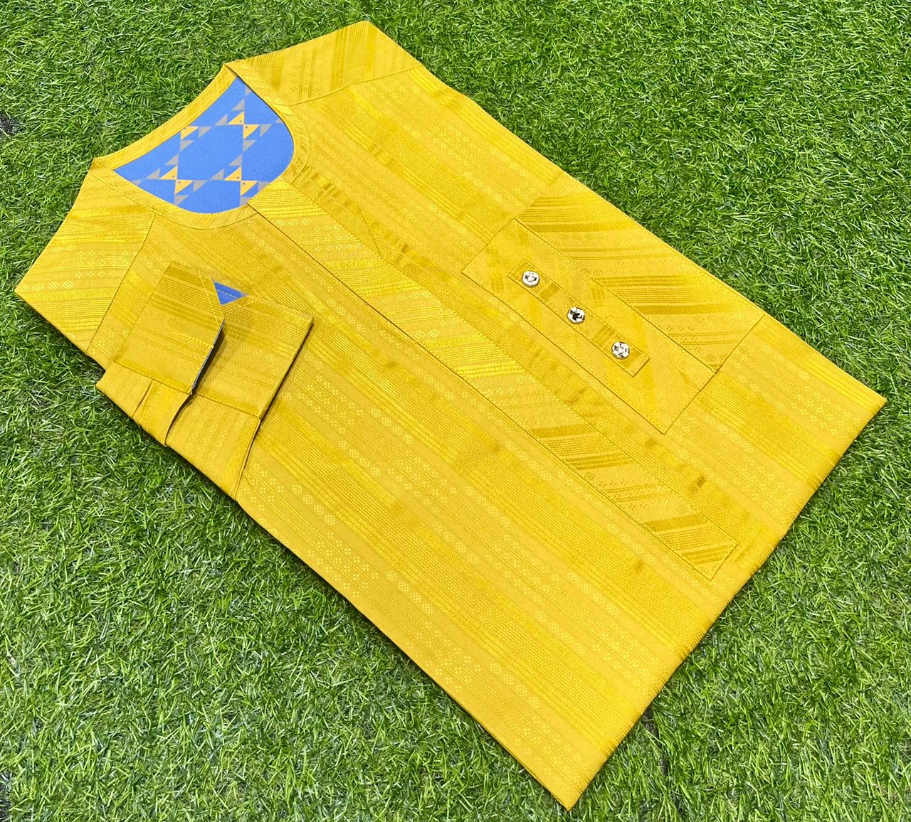 💎✨le Complet Original Nigérien - Haute Qualité et Élégance  ✨ Marque de Haute Qualité : Nos complets sont soigneusement cousus pour garantir une finition impeccable et une durabilité exceptionnelle.💫💫💎 - Vue détaillée 3