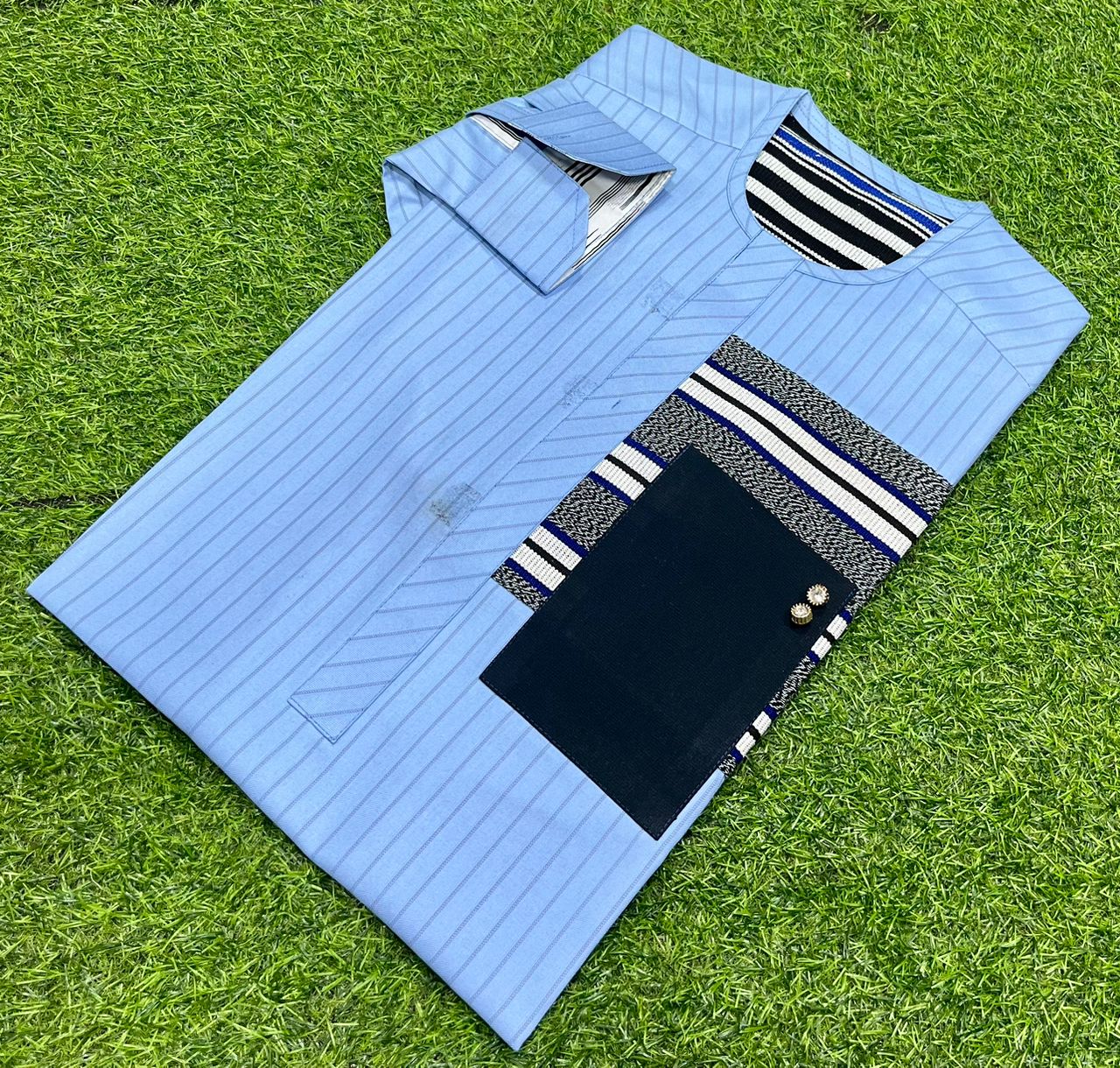 💎✨le Complet Original Nigérien💎💫🌟 - Haute Qualité et Élégance  ✨ Marque de Haute Qualité : Nos complets sont soigneusement cousus pour garantir une finition impeccable et une durabilité exceptionnelle.💫💫💎 - Vue détaillée 1