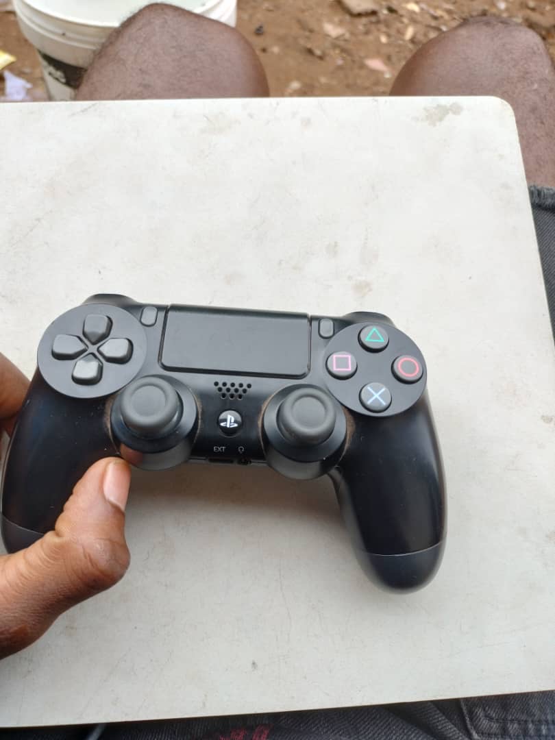 Ps 4 jeux  - Vue détaillée 1