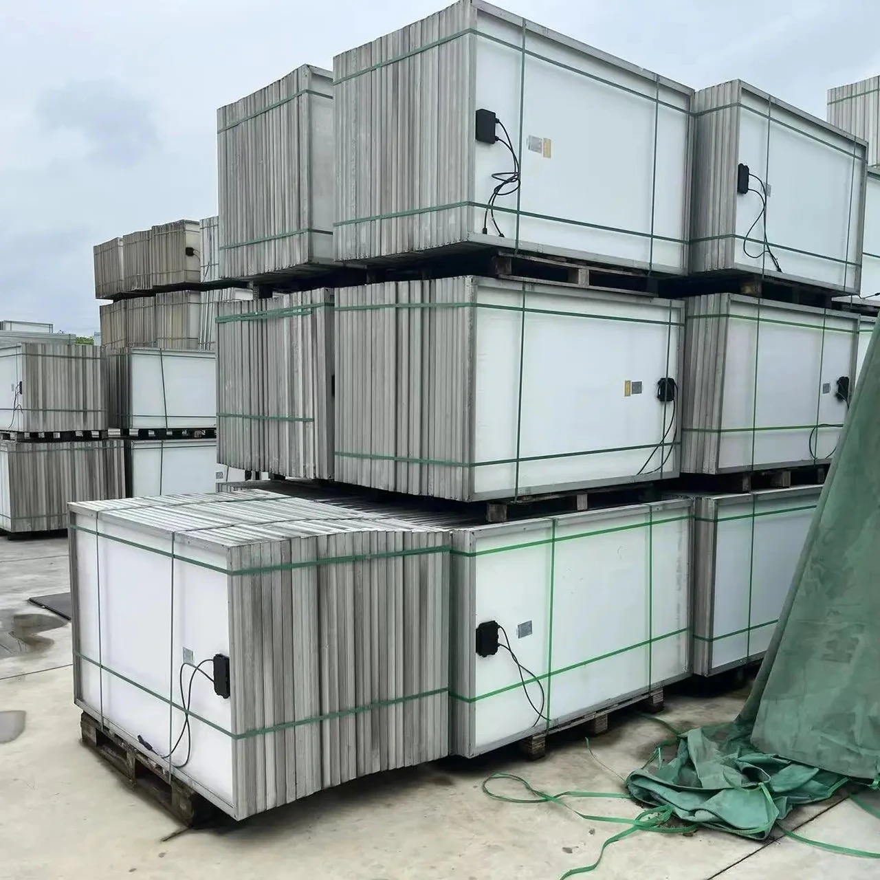 Panneau solaire 250W - Vue détaillée 1