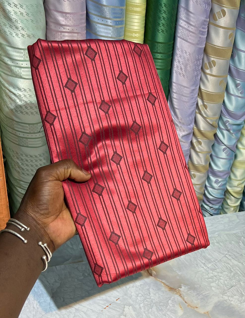 Tissu Bazin  - Vue détaillée 1