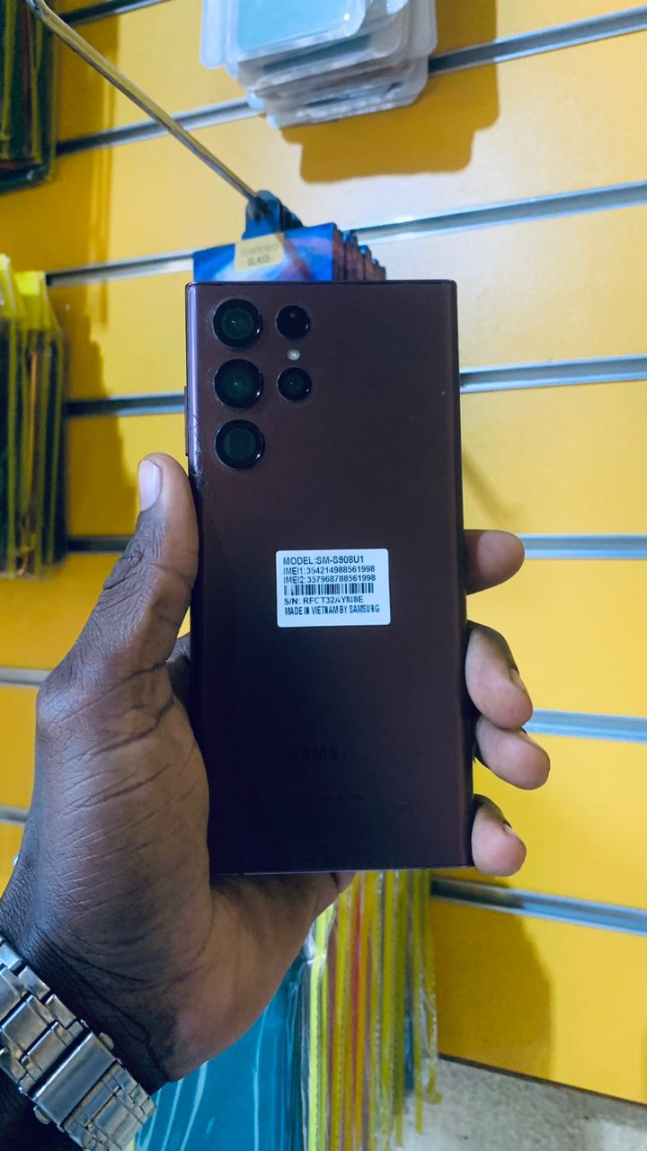 Samsung  Galaxy S22 Ultra  - Vue détaillée 2