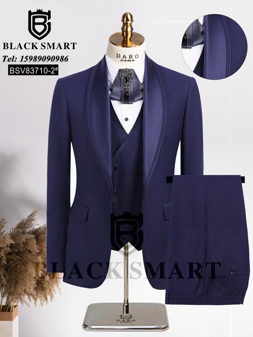 Costume  - Vue détaillée 2