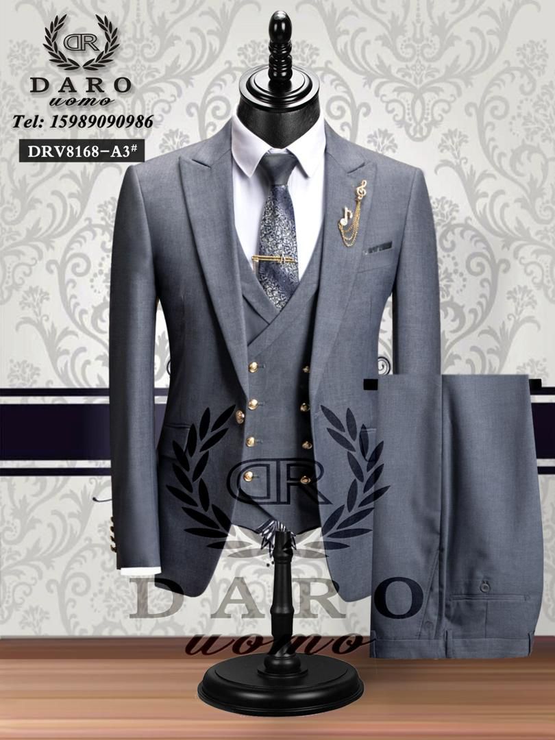 Costume  - Vue détaillée 9