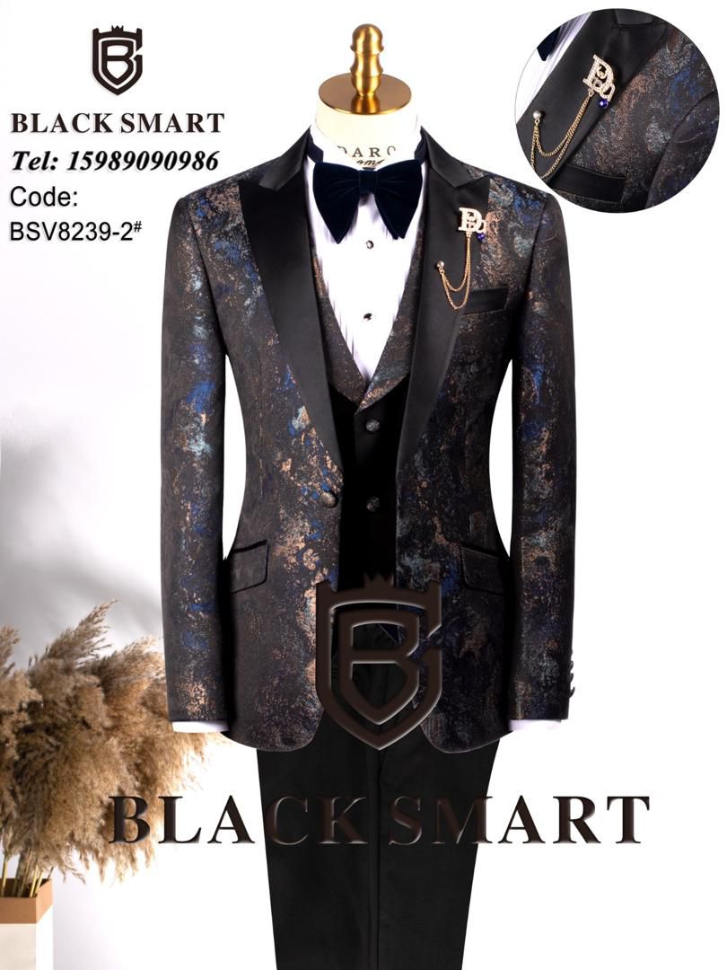 Costume  - Vue détaillée 10