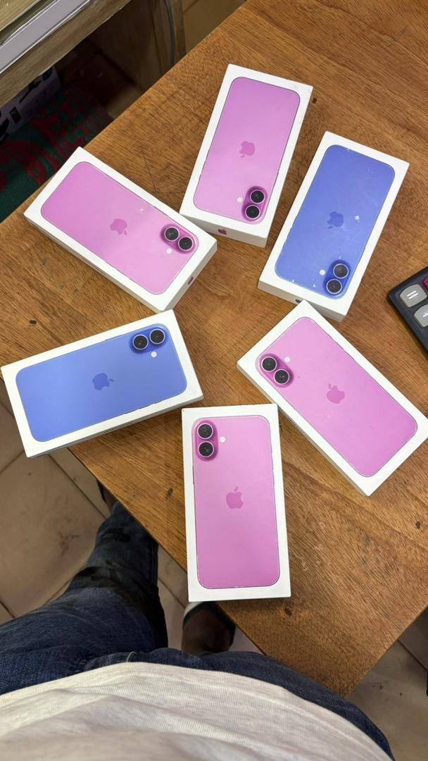 iPhone 16 - Vue détaillée 1