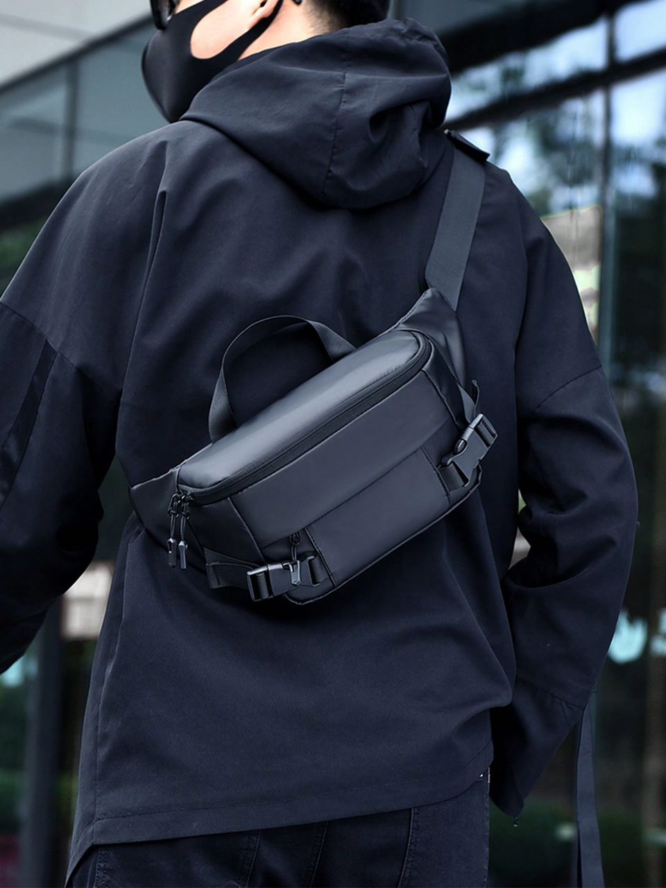 Box  hommes et sacroche  - Vue détaillée 5