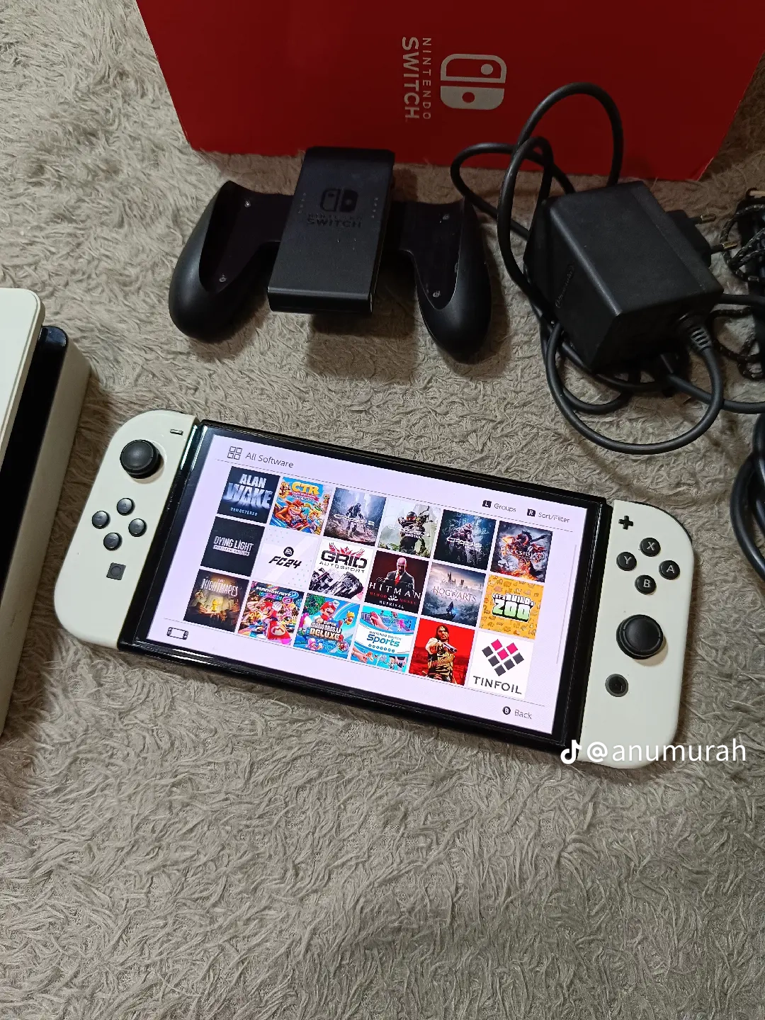 Nintendo Switch classique ,oled - Vue détaillée 1