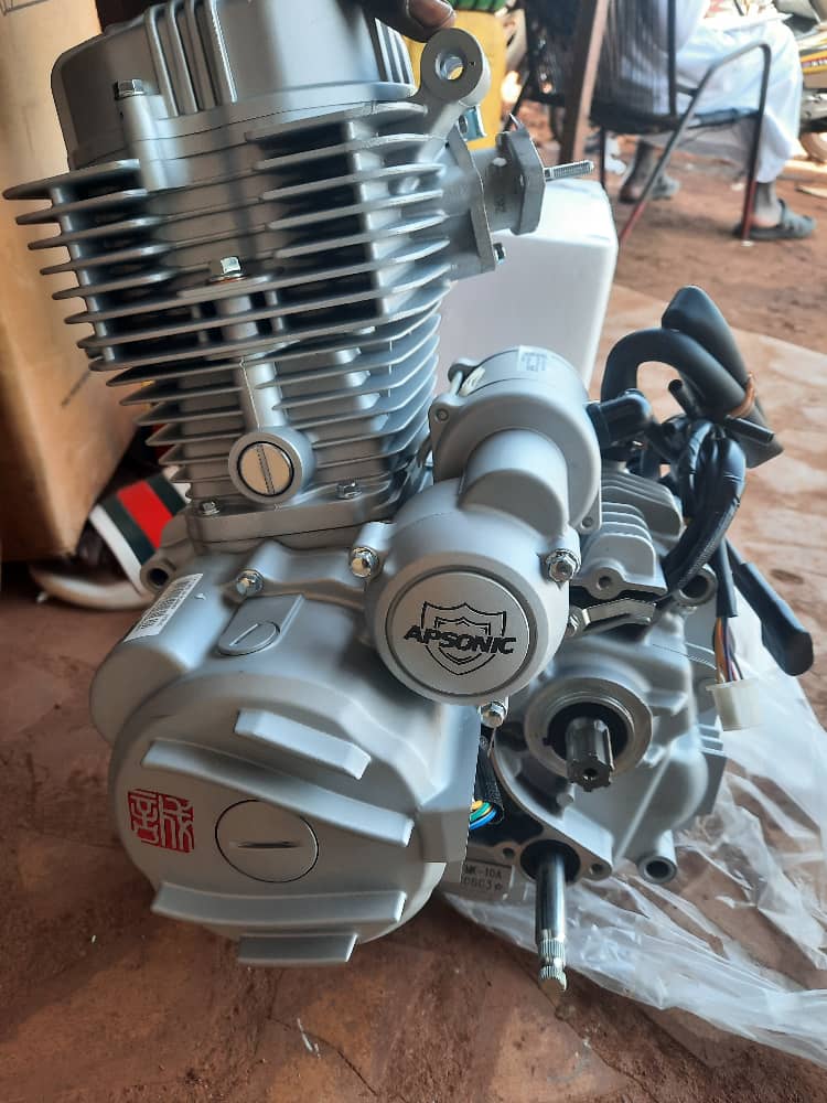 Moteur 175  - Vue détaillée 1