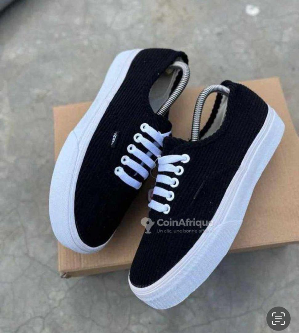 Vans - Vue détaillée 2