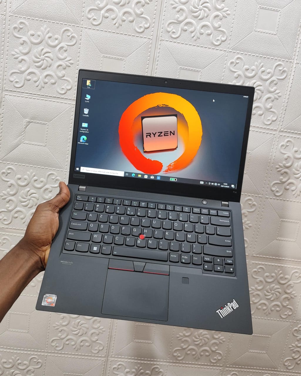Lenovo Thinxpad T14 Gen 2  - Vue détaillée 4