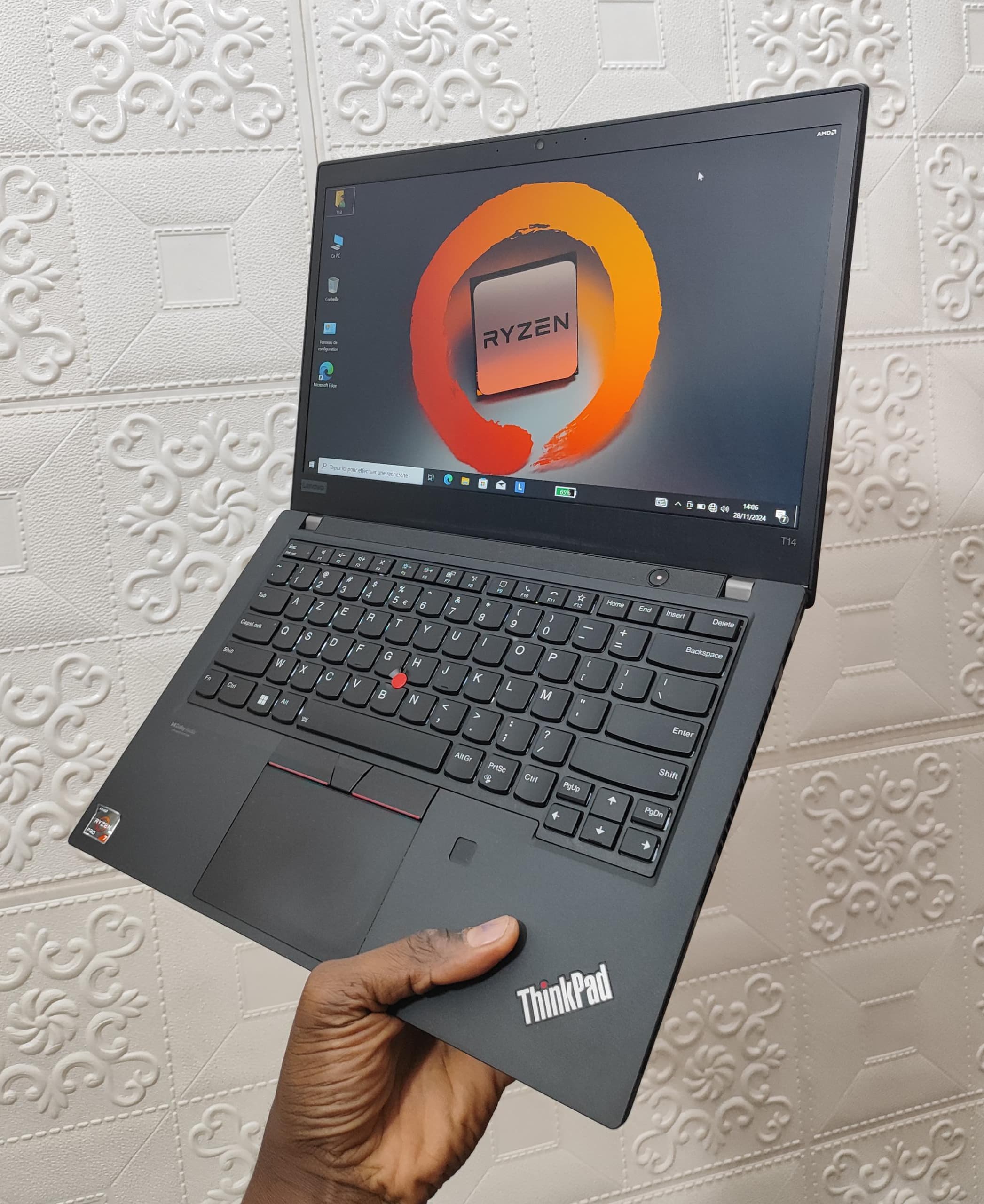 Lenovo Thinxpad T14 Gen 2  - Vue détaillée 6