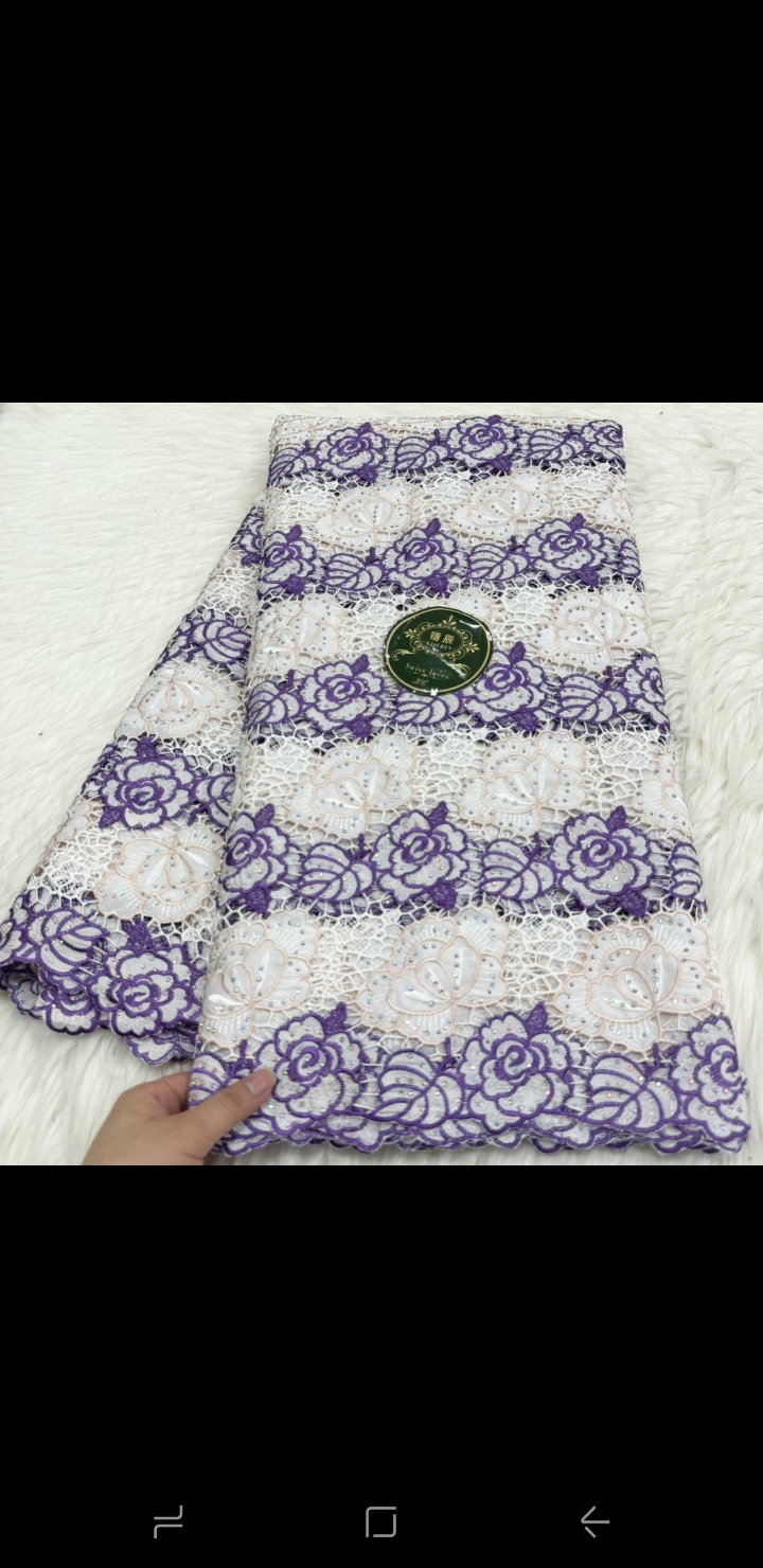 Broderie  - Vue détaillée 17