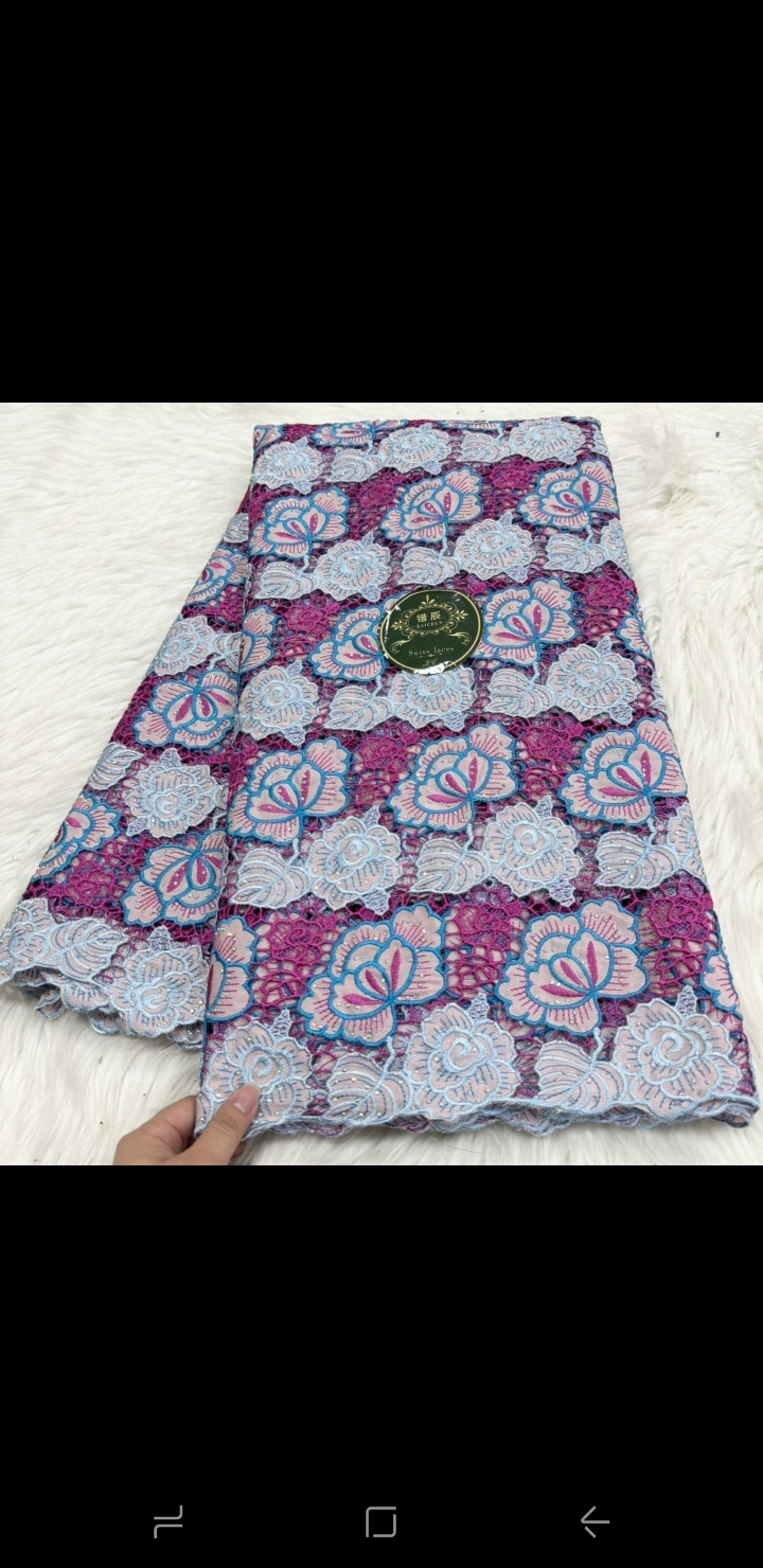 Broderie  - Vue détaillée 18