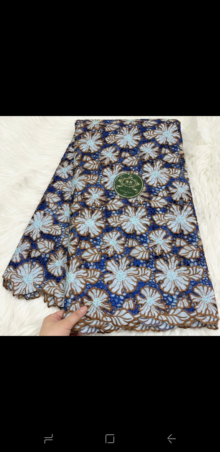 Broderie  - Vue détaillée 31